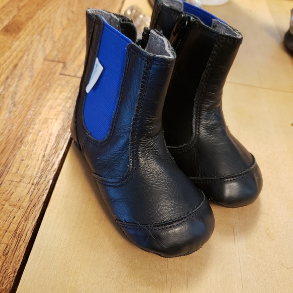 Robeez Shoe Collection - Picture 6 of 10